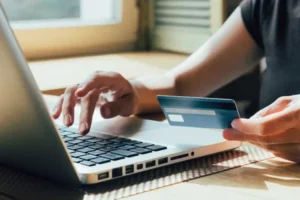 El fraude digital sube de nivel: la banca ahora debe anticipar en milisegundos, no solo detectar