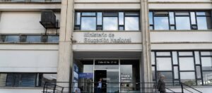 144 hogares en Vista Hermosa reciben títulos de propiedad en certificación histórica