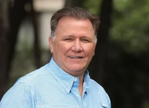 Indalecio Dangond asumirá como ministro de Agricultura con planes para fortalecer el campo colombiano