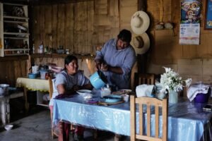 En América Latina y el Caribe, 3 de cada 4 personas han reducido otros gastos para poder pagar su vivienda